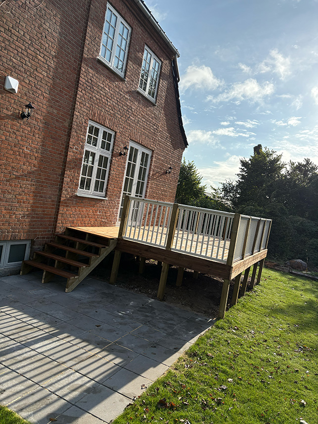 Træterrasse — Meiltoft Multibyg